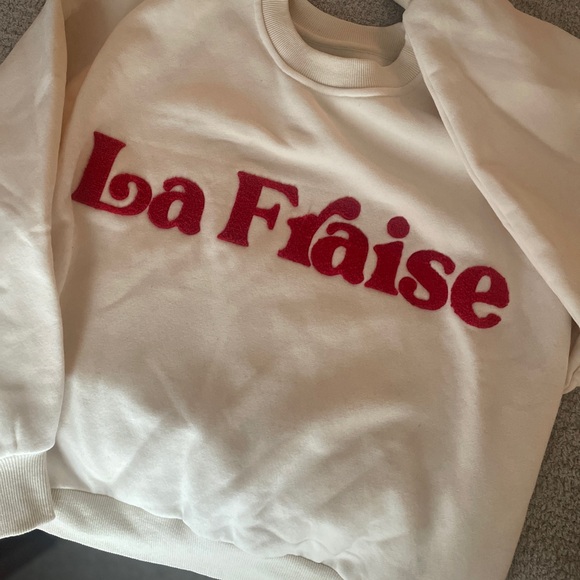 Cozy sweater 🍓 - Picture 2 of 3